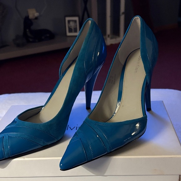 Calvin Klein Teal Women's Heels - Picture 2 of 5